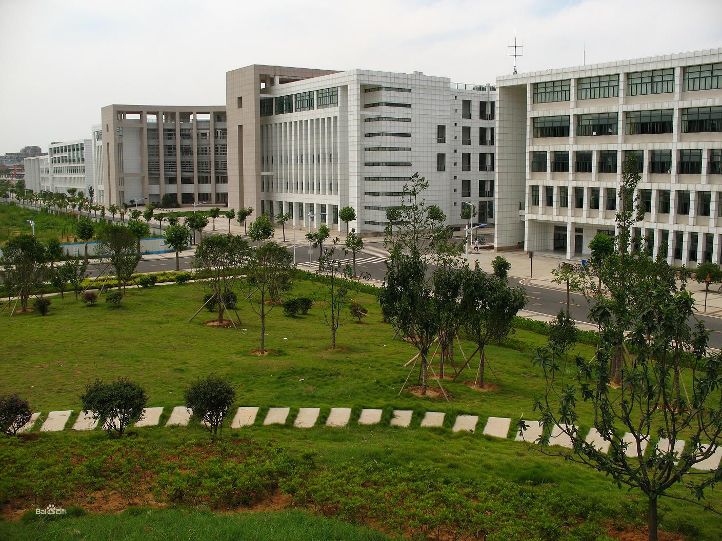 武汉理工大学汽车工程学院